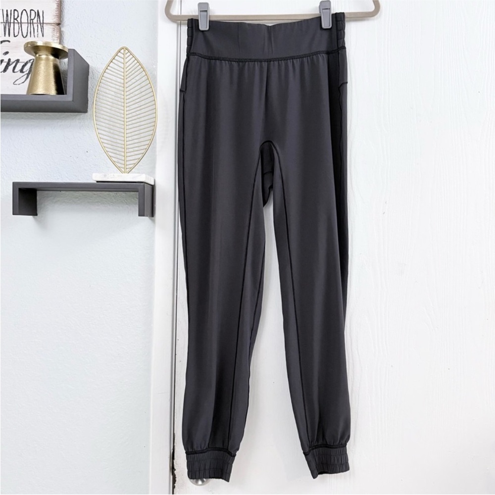 lululemon athletica Women's Charcoal Active Jogger Pants Everyday Stretch Size 6